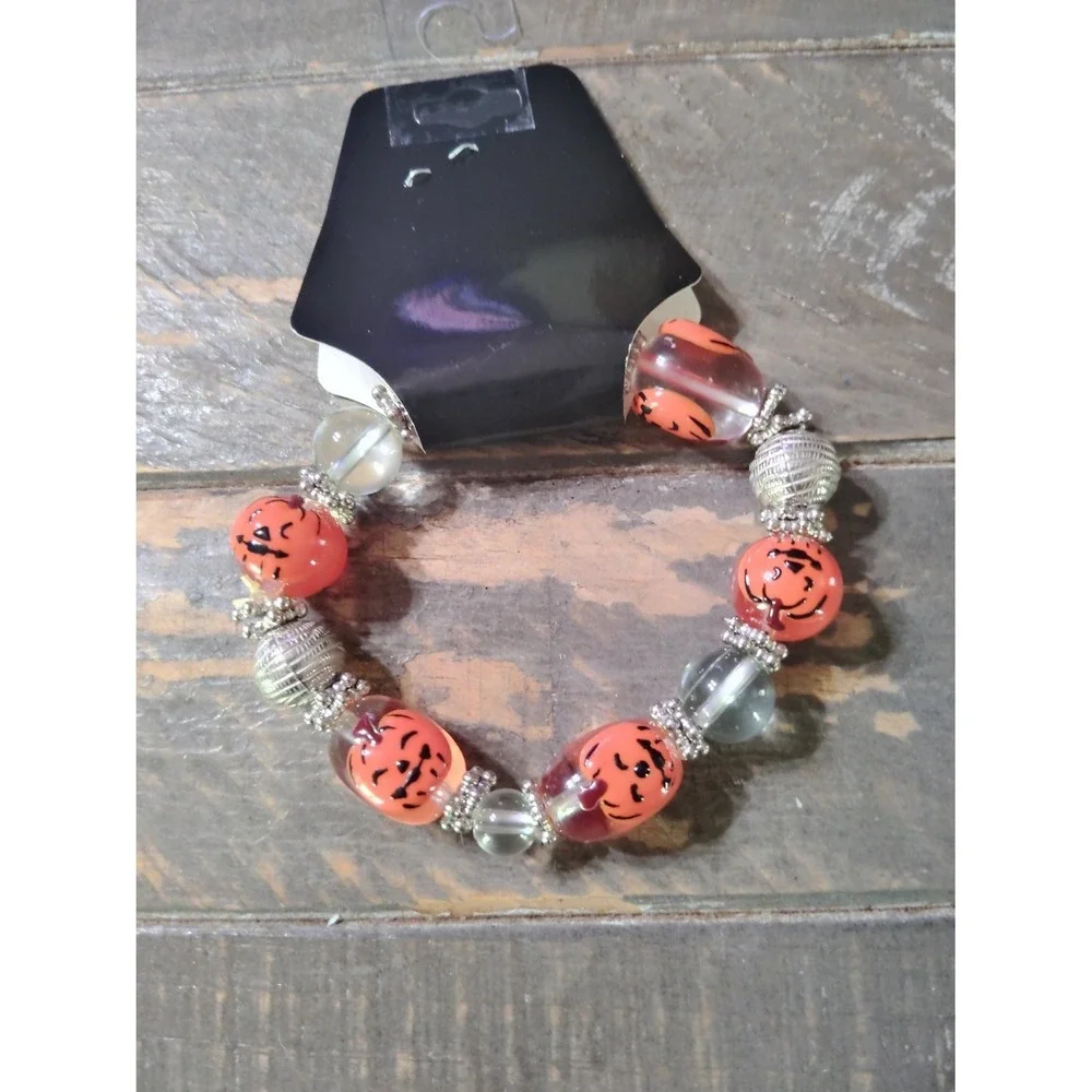 Halloween Pumpkin Stretch Bracelet Orange Glass Jack-O-Lantern Beaded 7 in